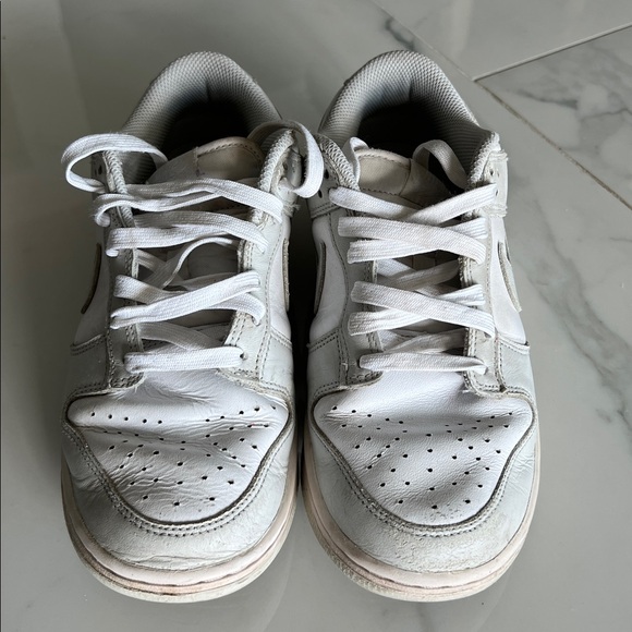 Nike Dunk Low
Women's Shoes - Picture 2 of 7
